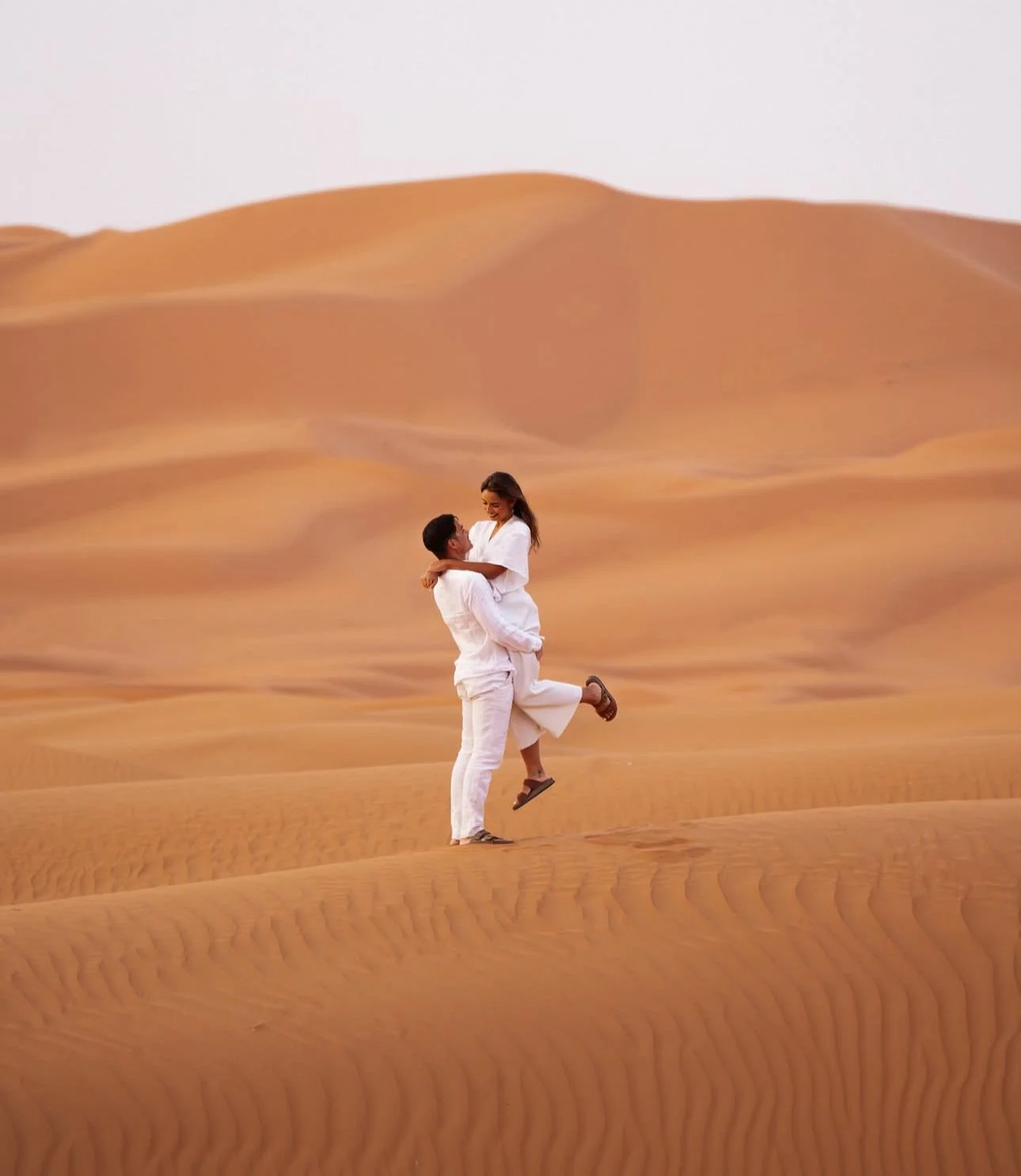 Couplein desert